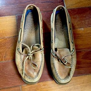Sperry boat shoes